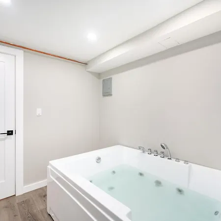 Jetted Tub Stay Passaic Exterior photo
